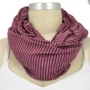 Nuroo Nursing Scarf Burgundy Stripe